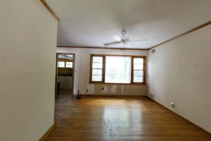 3523 S Knoxville Ave-CJ Auctions